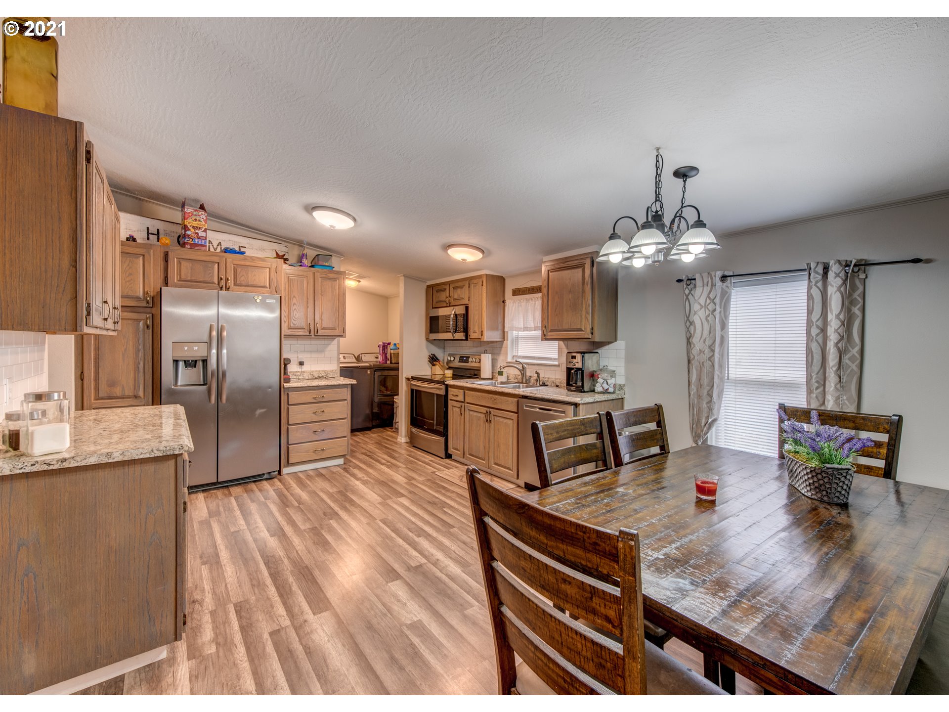 1695 Bailey Hill Road Eugene, OR 97402 - Photo 6 of 18 Gallery Image 6