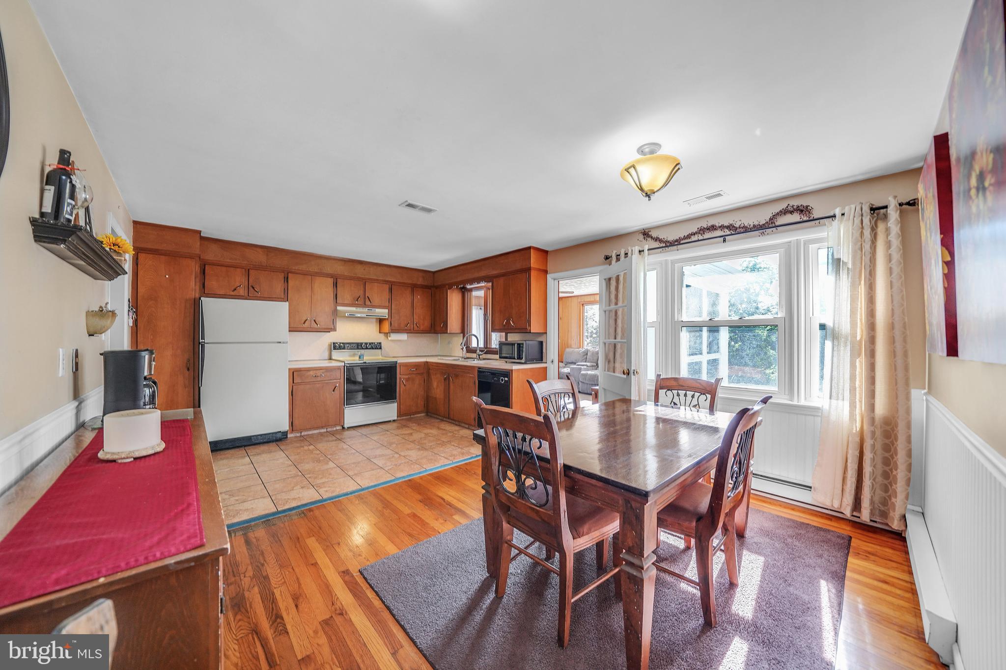 115 Mt Airy Road Coatesville, PA 19320 - Photo 8 of 25 Eat-in kitchen offers breakfast room