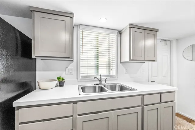 $148,000 | 4925 Holly Avenue, Long Beach, CA 90805