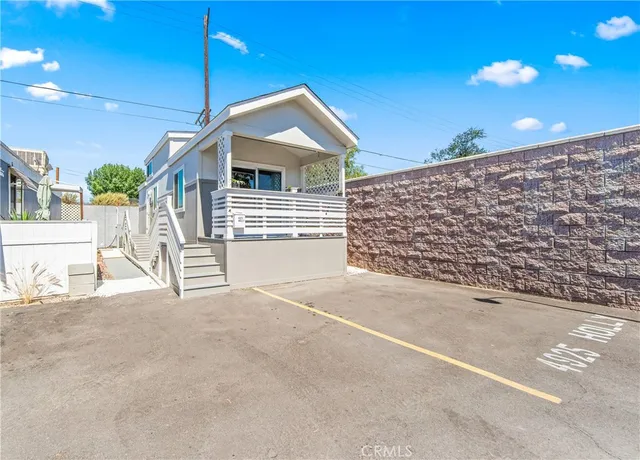 $148,000 | 4925 Holly Avenue, Long Beach, CA 90805