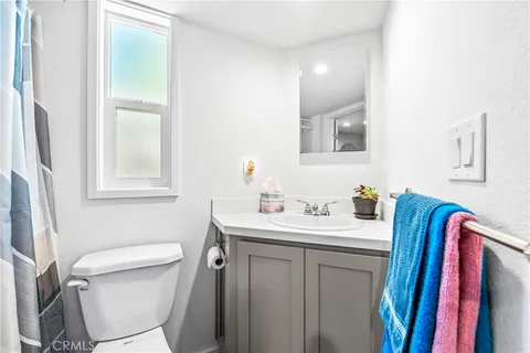 $148,000 | 4925 Holly Avenue, Long Beach, CA 90805