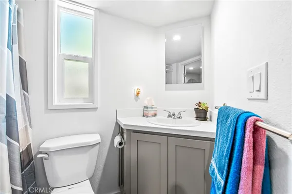 $148,000 | 4925 Holly Avenue, Long Beach, CA 90805