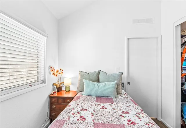 $148,000 | 4925 Holly Avenue, Long Beach, CA 90805