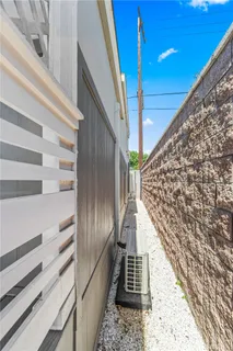 $148,000 | 4925 Holly Avenue, Long Beach, CA 90805