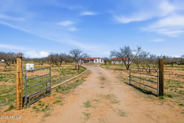 $300,000 | 6455 East Nevada Drive, Hereford, AZ 85615