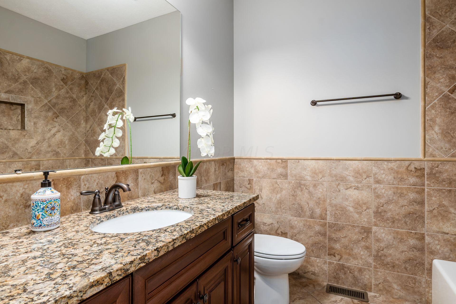 5475 Slater Ridge Westerville, OH 43082 - Photo 38 of 51 Guest bathroom