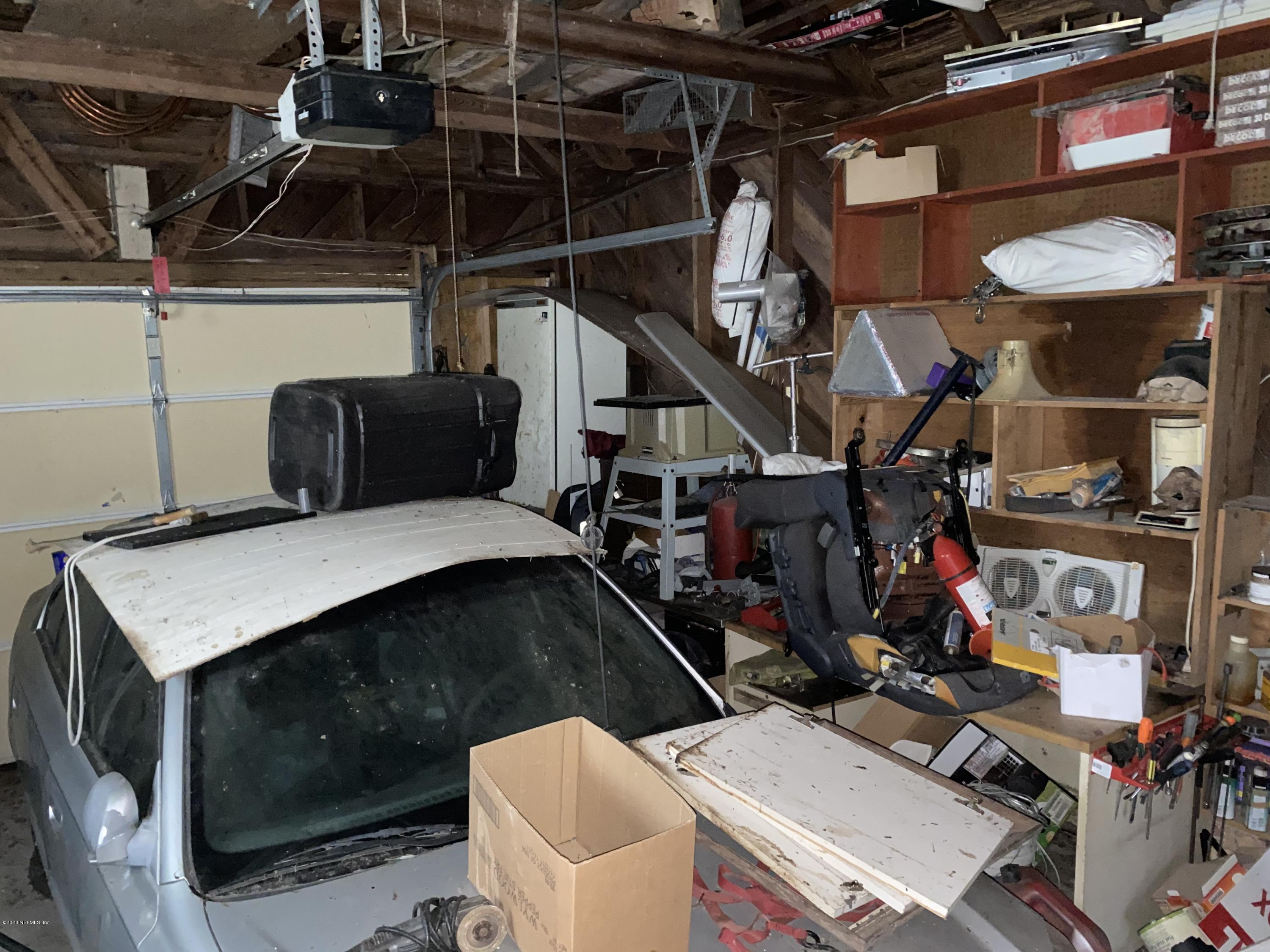 8056 Hogan Road Jacksonville, FL 32216 - Photo 15 of 18 Garage