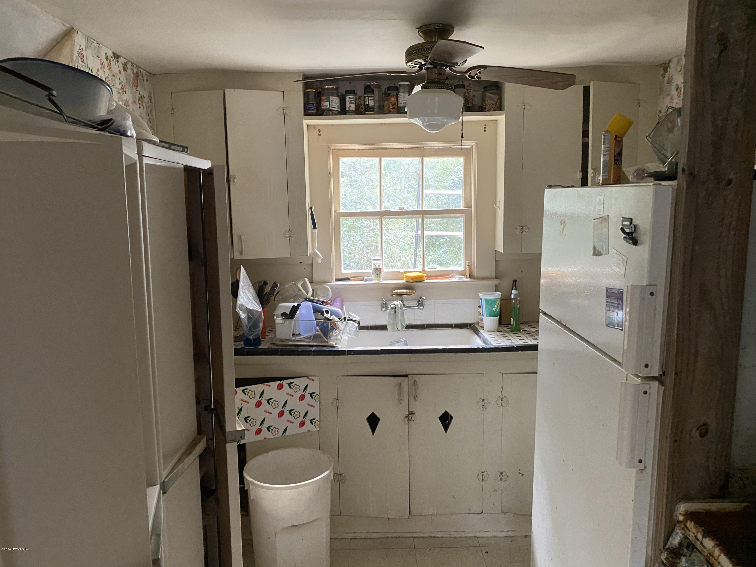 8056 Hogan Road Jacksonville, FL 32216 - Photo 8 of 18 Kitchen