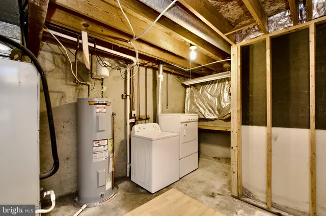 a view of backyard with green space