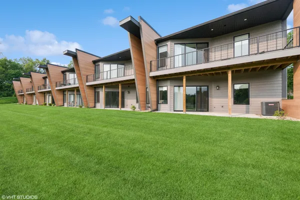 $590,000 | 190 Yard Perfect Drive, La Porte, IN 46350