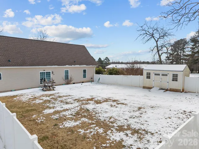 $398,999 | 4275 Bethany Church Road, Claremont, NC 28610