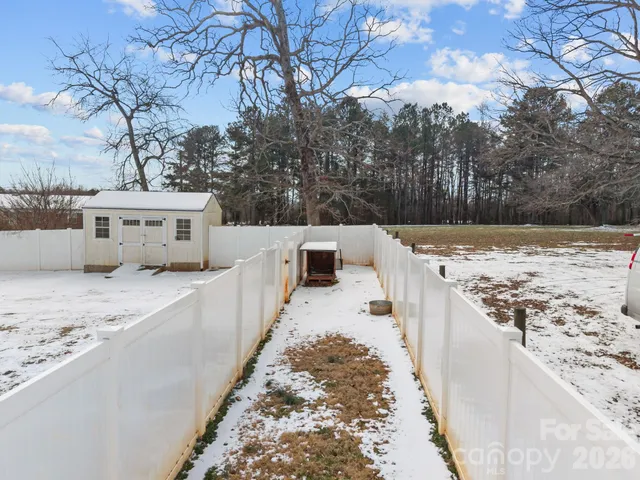 $398,999 | 4275 Bethany Church Road, Claremont, NC 28610