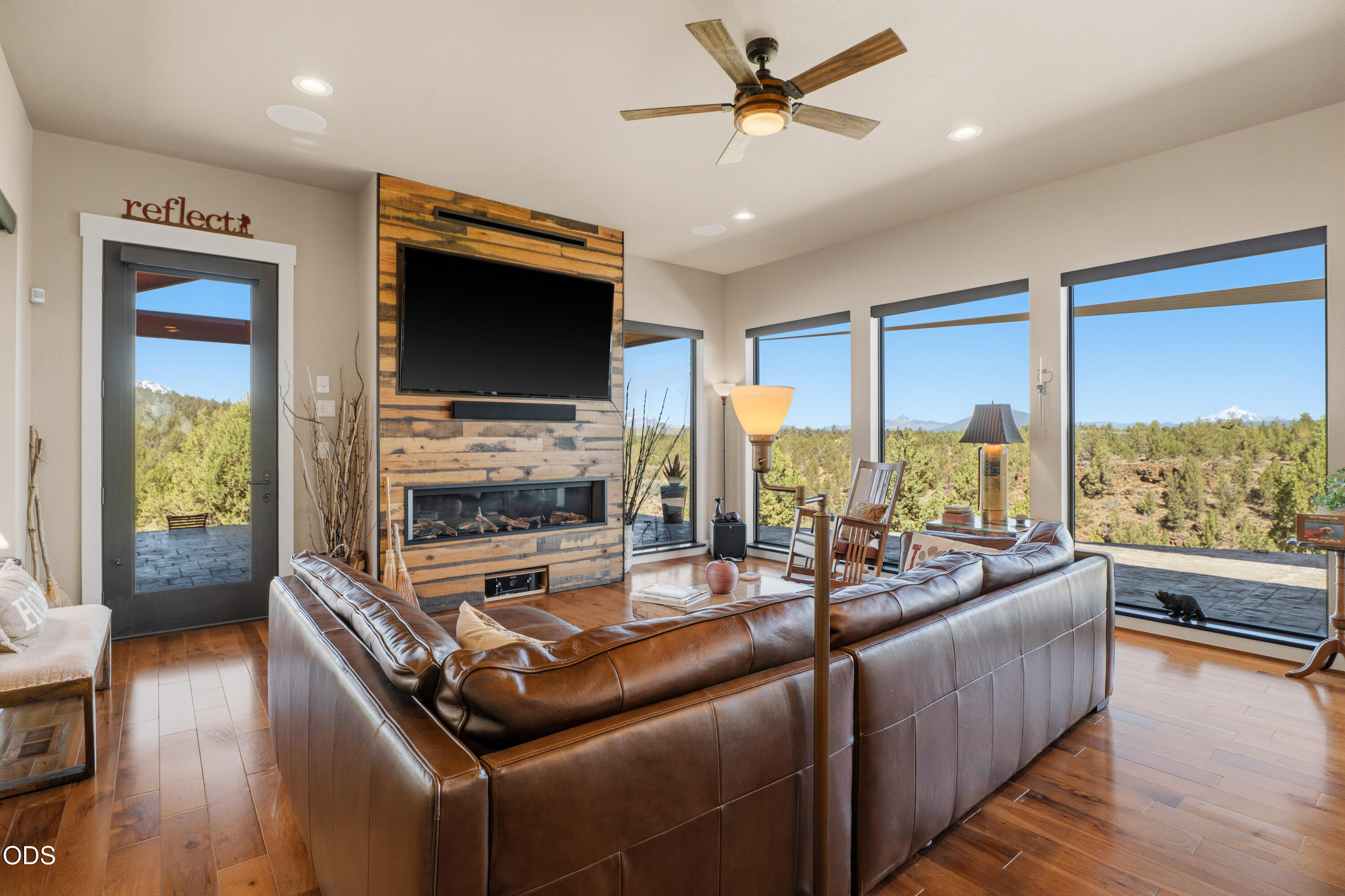 17771 A J Warrin Road Sisters, OR 97759 - Photo 10 of 105