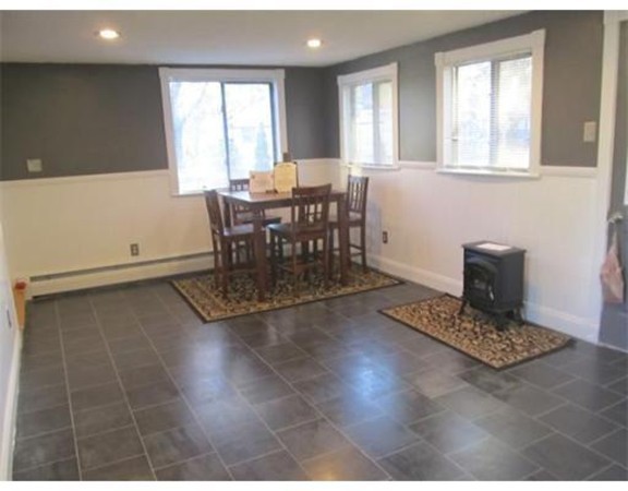 20 Treetop Avenue Springfield, MA 01118 - Photo 9 of 10