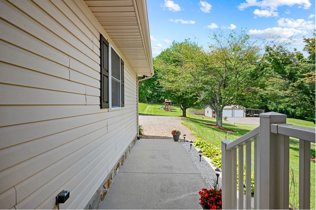 446 Wolfpen Ridge Road Galax, VA 24333 - Photo 12 of 100 Gallery Image 12