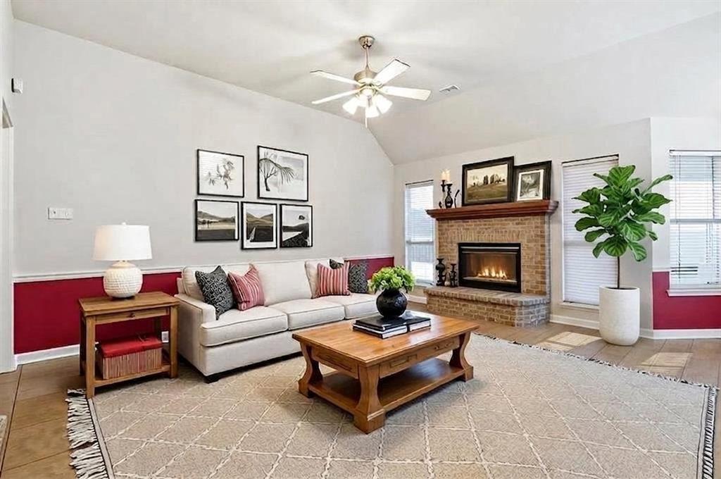 1312 Crows Nest Court Azle, TX 76020 - Photo 14 of 28 Virtually Staged