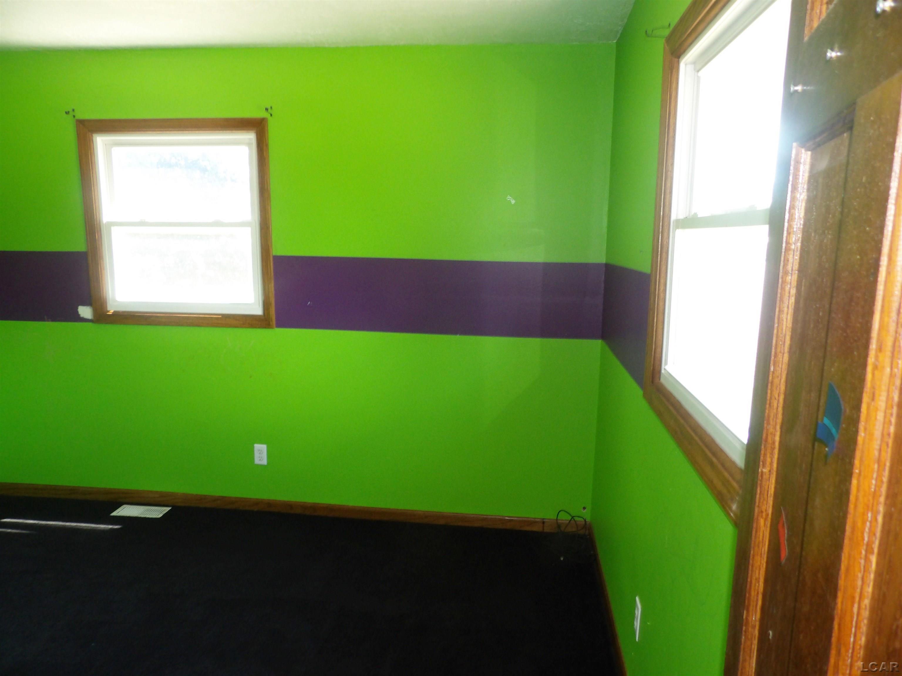 1226 Collard Road Jonesville, MI 49250 - Photo 12 of 12 50150608-ef6d915f-18e3-4b08-b3a7-db0aaf5ca8be.JPG