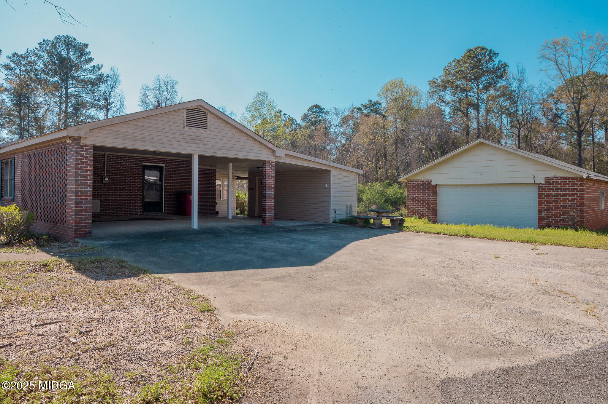 4879 Columbus Road Macon, GA 31210 - Photo 2 of 21 _SRP1245
