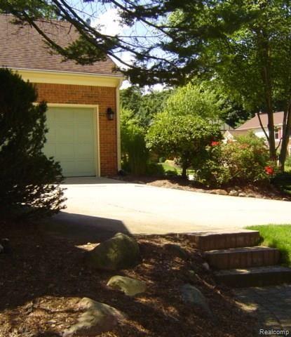 1416 Sandy Ridge Drive Rochester Hills, MI 48306 - Photo 60 of 64