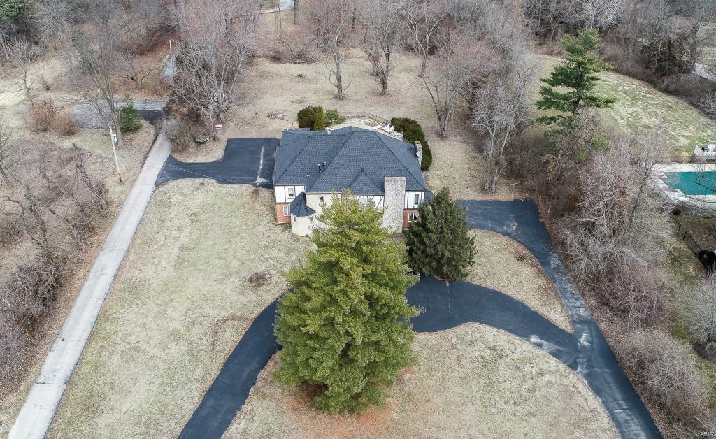 9731 Litzsinger Road Ladue, MO 63124 - Photo 1 of 3 Gallery Image 1