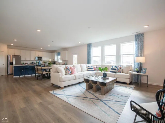 $441,900 | 841 Pearl Street, Whiteland, IN 46184