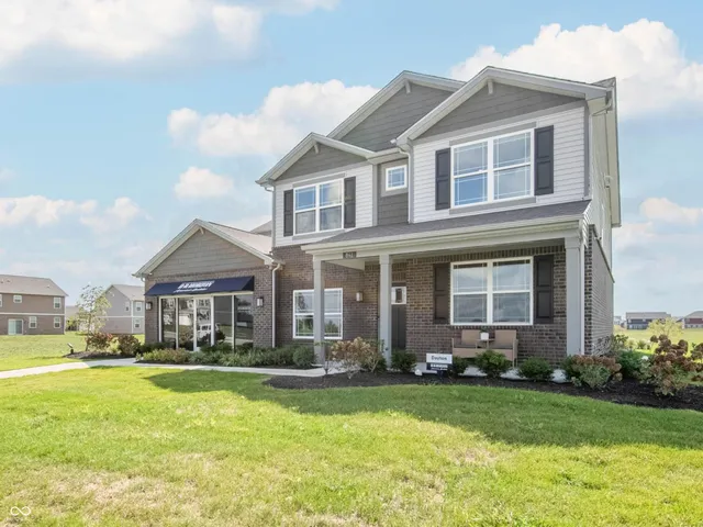 $441,900 | 841 Pearl Street, Whiteland, IN 46184