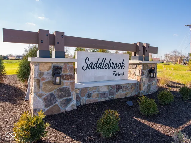 $441,900 | 841 Pearl Street, Whiteland, IN 46184