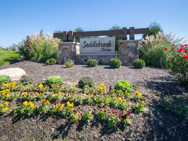 $441,900 | 841 Pearl Street, Whiteland, IN 46184