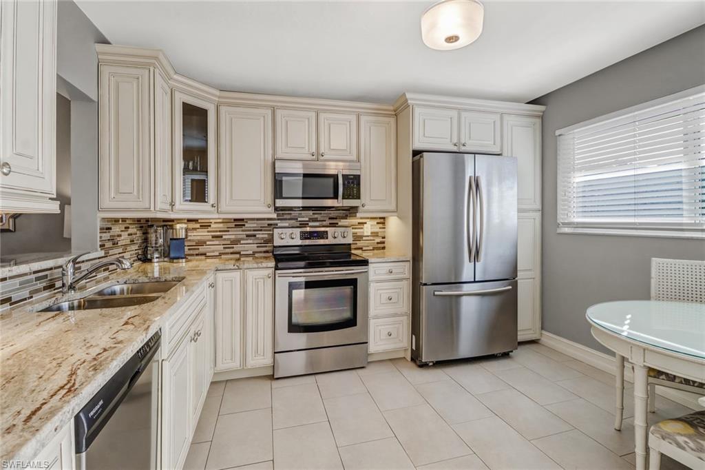 307 Goodlette-Frank Road, Unit 406B Naples, FL 34102 - Photo 4 of 22 Gallery Image 4