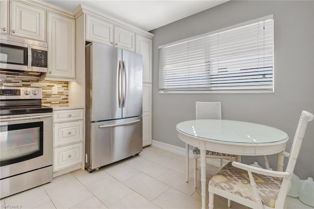 307 Goodlette-Frank Road, Unit 406B Naples, FL 34102 - Photo 6 of 22 Gallery Image 6