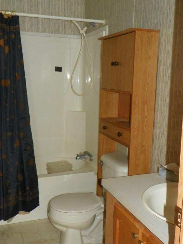 3364 Babylon Road Allegan, MI 49010 - Photo 7 of 10 100_1173 (600x800)