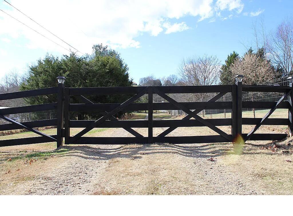 235 Rector Lane Limestone, TN 37681 - Photo 4 of 62 Untitled4