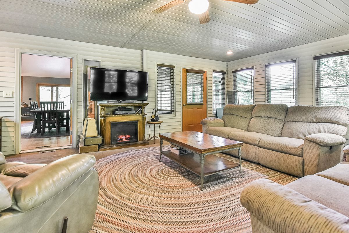 4764 Newark Road Solsberry, IN 47459 - Photo 10 of 36