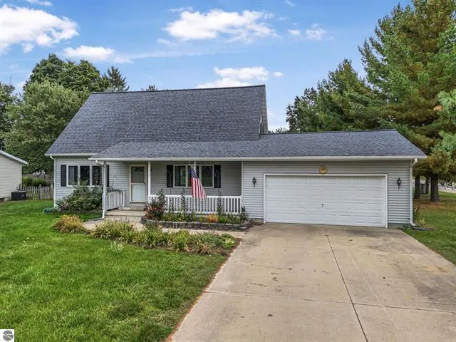 $239,390 | 112 George Street, Cadillac, MI 49601
