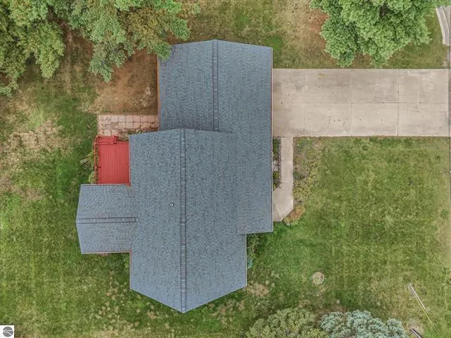 $239,390 | 112 George Street, Cadillac, MI 49601