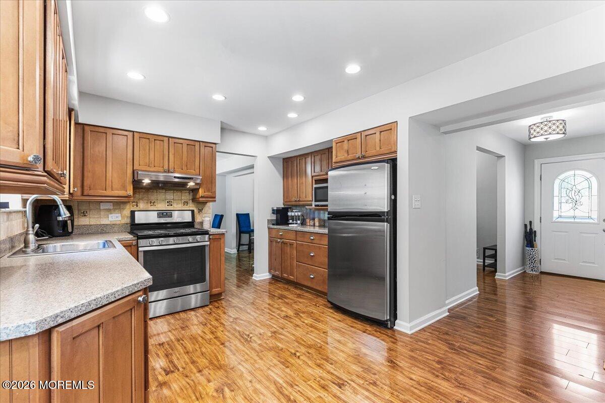 17 Monroe Lane Jackson, NJ 08527 - Photo 13 of 34 17-Kitchen