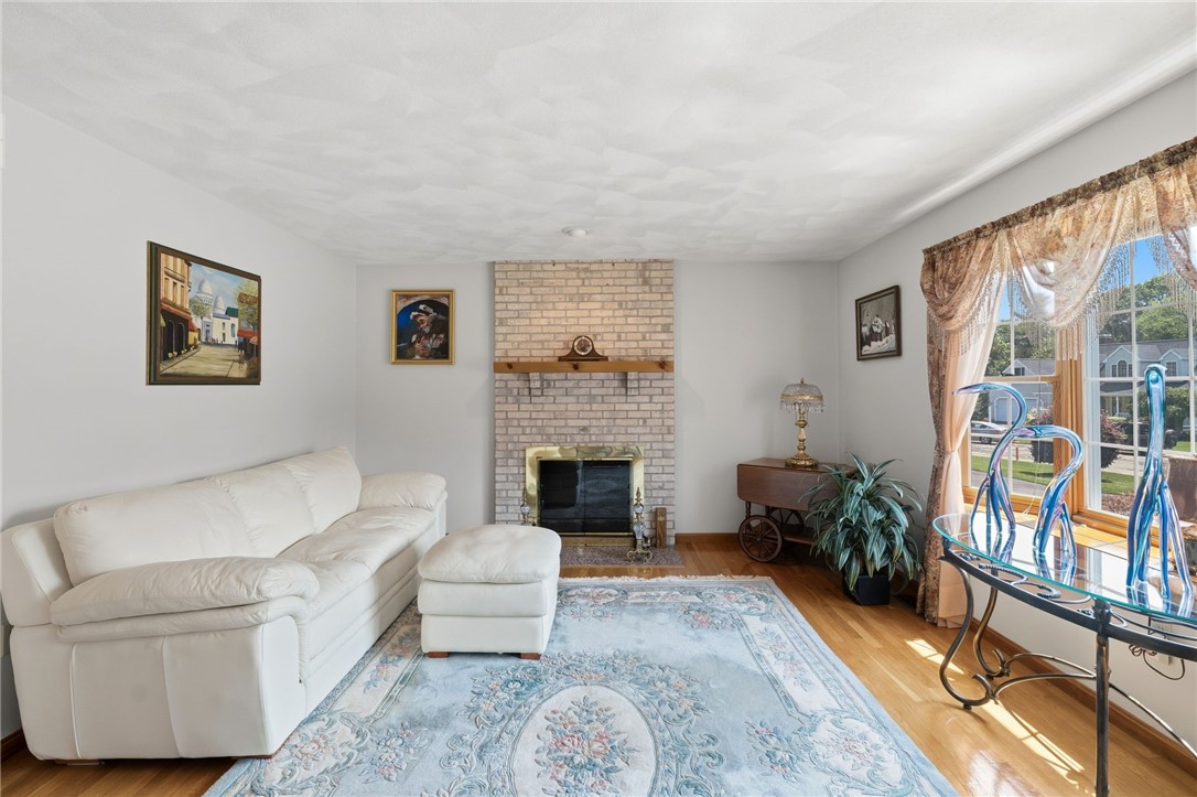 203 Tara Lane Woonsocket, RI 02895 - Photo 7 of 45