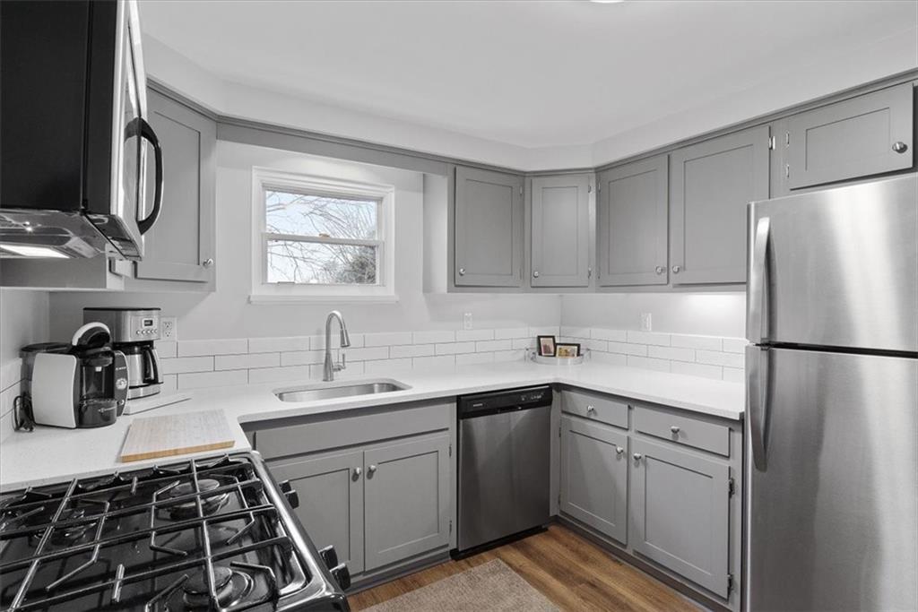 3719 Mt Troy Road Pittsburgh, PA 15212 - Photo 8 of 25 Gallery Image 8