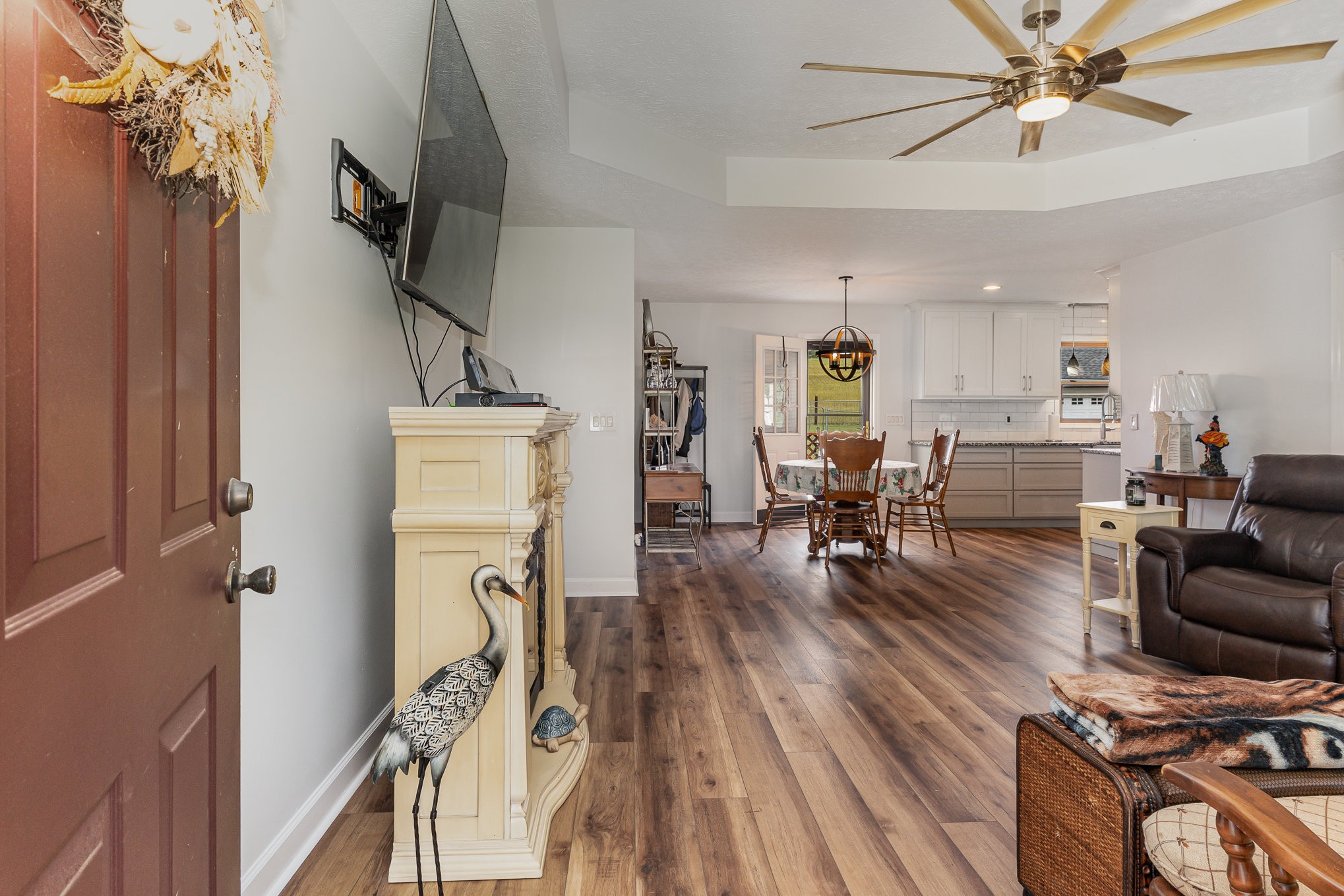 3831 Armstrong Road Springfield, TN 37172 - Photo 3 of 30 a living room with furniture and a wooden floor