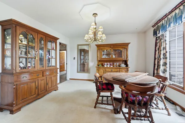 1312 Bell Brook Boulevard, Bluffton, IN 46714