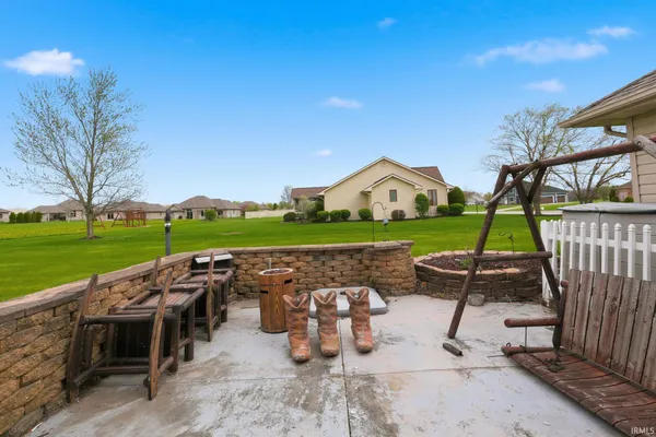 1312 Bell Brook Boulevard, Bluffton, IN 46714