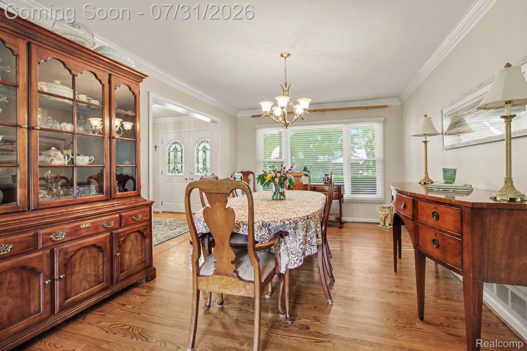 14074 Riverside Drive Livonia, MI 48154 - Photo 12 of 31 010_file_5392.jpg