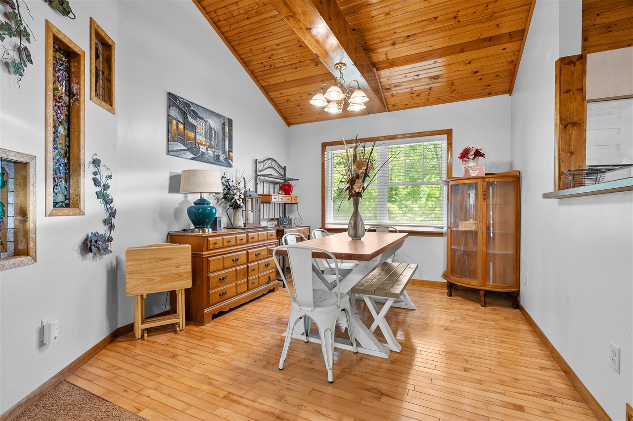 56200 California Road Dowagiac, MI 49047 - Photo 9 of 67