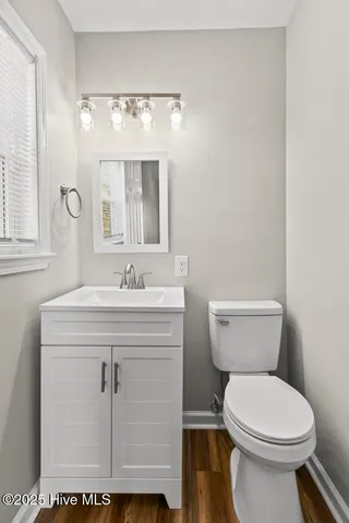 $1,800 | 17 Crown Point Road, Hubert, NC 28539