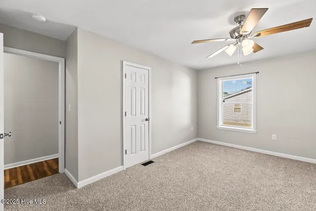 $1,800 | 17 Crown Point Road, Hubert, NC 28539