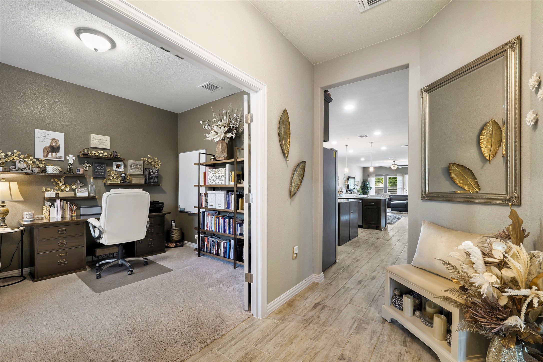 8721 Sikes Way Austin, TX 78747 - Photo 4 of 33 Entryway of the home