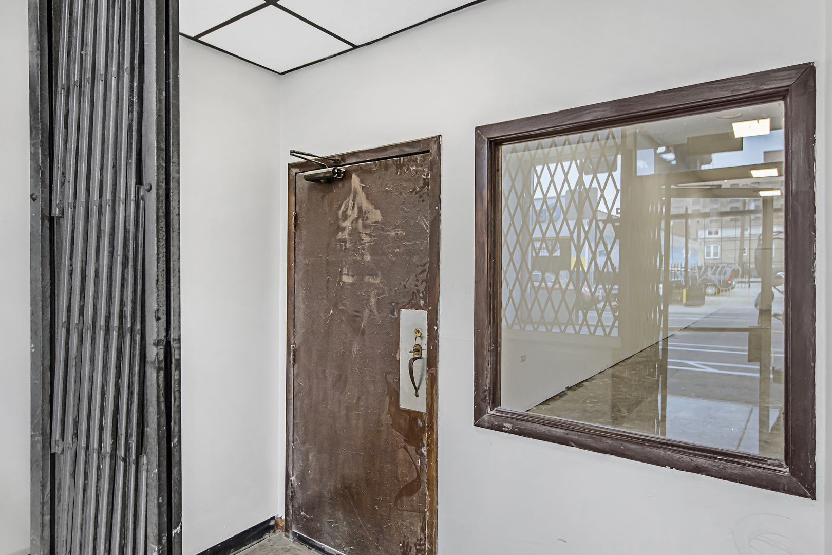 2915 West Cermak Road Chicago, IL 60623 - Photo 5 of 19 Gallery Image 5