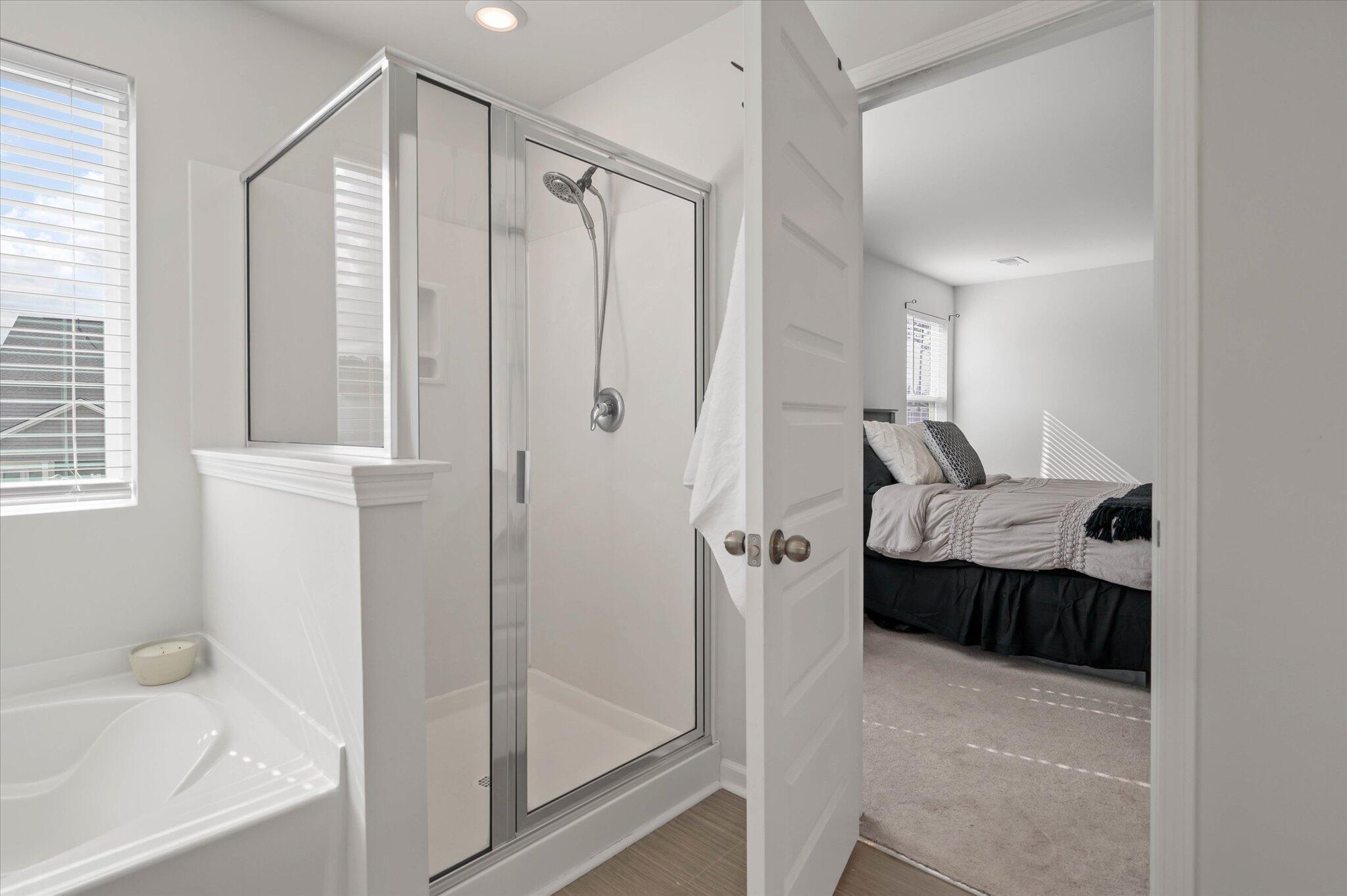 118 County Rd S-18-458 Summerville, SC 29485 - Photo 23 of 56 Garden soaking tub & separate shower