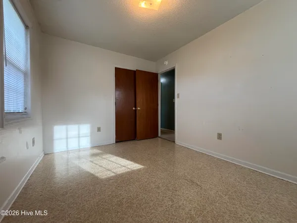 $975 | 1211 Blue Creek Road, Jacksonville, NC 28540