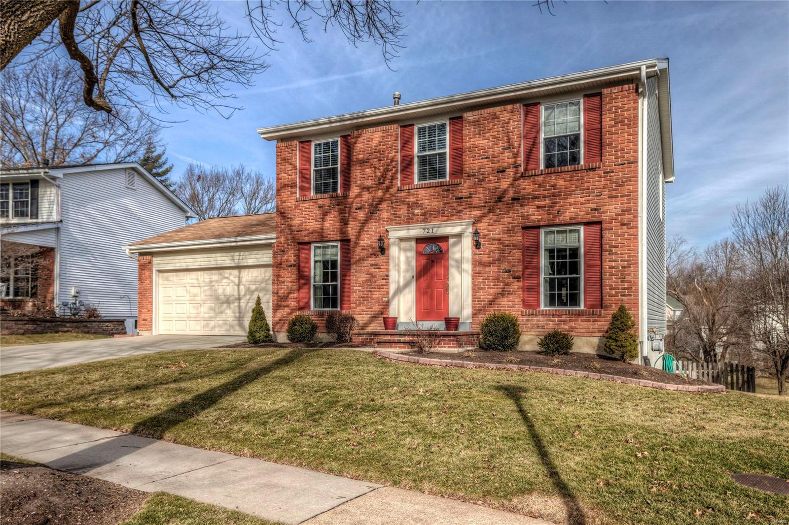 721 Oak Run Lane Ballwin, MO 63021 - Photo 2 of 43
